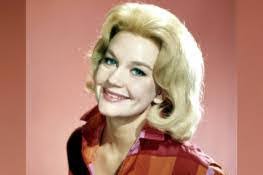 Natasha Hutcherson's Instagram, Twitter & Facebook