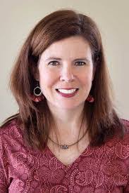 Lisa Flower's Instagram, Twitter & Facebook