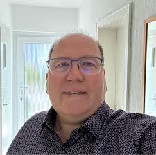 Ihr Lieben… es tut mir wahnsinnig leid, dass ich mich jetzt erst melde. 🥲  Die letzten Wochen waren einfach so voll mit Emotionen, neuen Gefühlen und  Erfahrungen, dass ich bis heute nicht