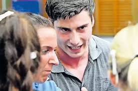 16- und 64-Jährige im Tor