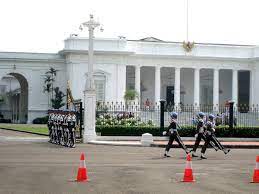Perbedaan istana negara dan istana merdeka, dua istana kepresidenan yang ada di jakarta. Sama Sama Ada Di Jakarta Ini Dia Perbedaan Istana Negara Dan Istana Merdeka Indozone Id