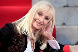Notizie su raffaella carra a pescara. P9vsgmszf1gopm