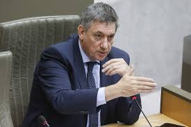 Dit artikel is exclusief voor abonnees, maar we bieden het u gratis aan. Poetshulpen Minister President Jambon Kent De Realiteit Op De Standaard Mobile