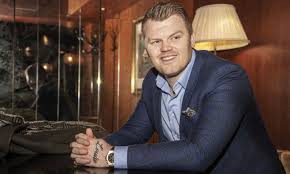 El exinternacional noruego john arne riise, que militó en el mónaco, el liverpool y la roma entre otros, anunció este lunes que dejaba la práctica activa del fútbol profesional, a la edad de 35 años. That S Why Riise S Couple Did Not Gain Much Publicity Last Year It Was Very Stressful Mentally