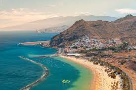 Op cheaptickets.nl vind je die. De 4 Populairste Canarische Eilanden Zo Verschillend Zijn Ze Zoover Most Beautiful Beaches Tenerife Beautiful Beaches