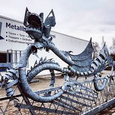 Tamed Temper Vlogdave Photographer Photography Fotografieren Fotografie Metal Metalfigure Madeofmetal Metaldragon Dragon Instagram Photography Art