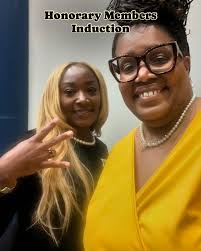 Gloria John Dalton (@sweepyeyes) • Threads, Say more