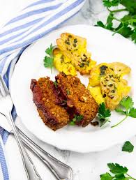 Pasta with tomato sauce and sliced steakmadeleine cocina. Vegan Meatloaf Vegan Heaven