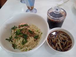 Didalam aplikasi in terdapat pelbagai resepi mee , antaranya ialah. Mee Kolok Sedap Di Kl Explorasa