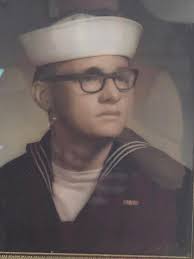 Navy veteran introduces himself and shares photo