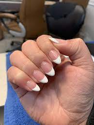 White French Tip Almond Gel Nails Gel Nails French Almond Nails French French Tip Nails This mod choice is perfect for your first spring mani. pinterest