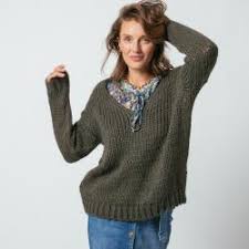 Devred à sélectionné 3 produits correspondant à votre besoin. Pull Col V Grosse Maille Melange Laine Bally 3 Suisses