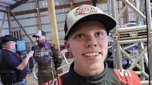 Donny Schatz outduels 18-year old Chase Randall to win Night 1 of the  Knoxville Nationals