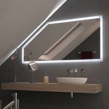 Spiegel Fur Dachschragen Mit Led Beleuchtung Framo Badezimmer Dachschrage Badezimmer Mit Schrage Beleuchtung Dachschrage