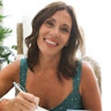 Heather Beebe's Instagram, Twitter & Facebook