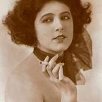 Ethel Intropidi, stage actress (SAYRE 4211)