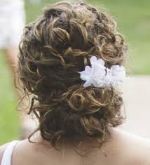 Immensely there are different styles in curly wedding hairstyles you. Hairstyle For Your Natural Curls For The Wedding Natural Curls Haircut Hairstyle Wedding Curly Wedding Hair Curly Bridal Hair Curly Hair Styles