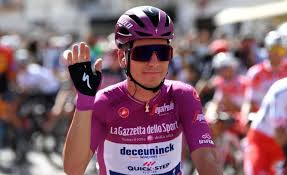 В vale de cambra, португалия). Jornal De Leiria Joao Almeida De Caldas Da Rainha E O Novo Lider Do Giro De Italia