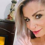 Shannon Robitaille's Instagram, Twitter & Facebook