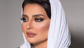 انطلق هاشتاغ اسأل ريم عبدالله وهو هاشتاغ دشنه رواد مواقع التواصل على تويتر يقومون من خلاله بطرح أسئلتهم واستفساراتهم للفنانة السعودية ريم عبدالله وهي بدورها تجيب على هذه الأسئلة. Ø±ÙŠÙ… Ø¹Ø¨Ø¯Ø§Ù„Ù„Ù‡ ØªØªÙ‚Ù…Øµ Ø´Ø®ØµÙŠØ© Ø¨Ø¯ÙˆØ± Ø§Ù„Ø¨Ø±Ø§Ù‡ÙŠÙ… ÙÙŠ Ø³ØªÙˆØ¯ÙŠÙˆ 21 ÙˆØ§Ù„Ø£Ø®ÙŠØ±Ø© ØªØ±Ø¯ Ù…Ø¬Ù„Ø© Ø§Ù„Ø¬Ù…ÙŠÙ„Ø©