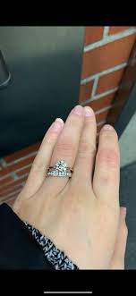 We would like to show you a description here but the site won't allow us. Share Your Solitaire Engagement Ring With Diamond Band