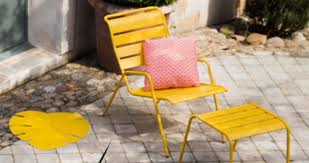Aujourd'hui, le fauteuil bas luxembourg n'en finit plus de séduire : Niedriger Tisch Fussstutze Monceau Gartenmobel