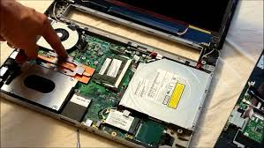 Biasanya laptop gaming memiliki harga yang bisa dibilang jauh lebih mahal dibandingkan dengan laptop biasa, namun ada juga loh laptop biasa (spesifikasinya tidak begitu bagus) harganya mahal. Kalau Laptop Rosak Atau Ada Masalah Macam Ini Jangan Beli Baru Boleh Baiki Lagi Vanilla Kismis