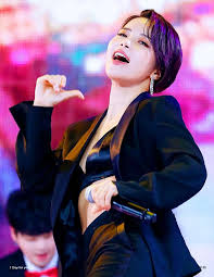 Here Are The 30 Most Popular Idols In Korea Right Now Solar Mamamoo Mamamoo Moonbyul
