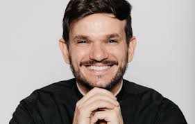 Padre Patrick se apresenta em Goiânia e Anápolis com sessão extra