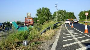 Jul 02, 2021 · baleset történt az m7 autópálya budapest irányából vezető oldalon a 24. Halalos Autobaleset Az M7 Esen Erdnel Fotok Infostart Hu