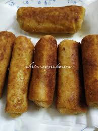Divide the minced potatoes into the intended parts, form round cakes from them and roll them in a little flour on each side. Recipe For Mince Kheema Pan Rolls Chrizzosgrubscene