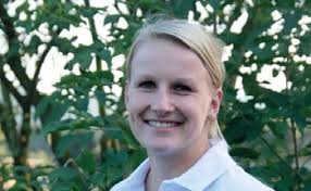 Hallenheft_2015_2016_RZ_Layout 1