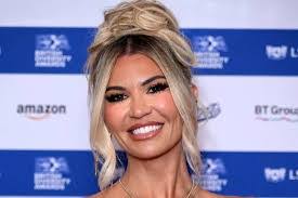 Holly Ready's Instagram, Twitter & Facebook