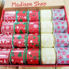 Berikut adalah 5 kreasi unik pohon natal diy yang bisa kamu coba di rumah, tentunya dengan bujet yang terjangkau. Meriahkan Suasana Natal Dengan 10 Rekomendasi Dekorasi Yang Cantik Dan Semarak Dari Bp Guide