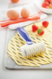 Create Perfect Decorative Pies With Our Pastry Cutter Tupperware Tupperware Pastry Cutter Pastry