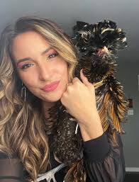 Emily Kus's Instagram, Twitter & Facebook