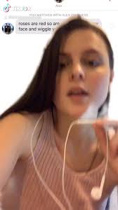 Clever Tinder Pick-Up Lines Revealed