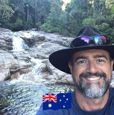 FOR SALE 2010 SLR ADVENTURER 4x4 76,000 k's $170,000 neg 2 x Single beds