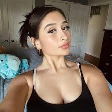 Michelle Govea's Instagram, Twitter & Facebook