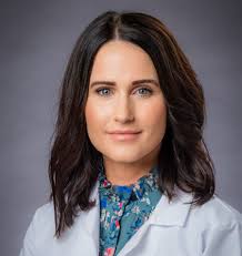 Traci Walters's Instagram, Twitter & Facebook