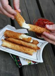 Wonton Wrapper Mozzarella Sticks Recipe Recipe Recipes Food Wonton Wrapper Recipes