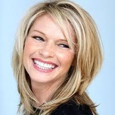 Classic hairstyles for women in their 40s. Hair For Women In Their 40s