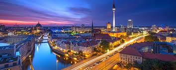 Almanya federal cumhuriyeti 1949'dan beri demokratik, parlamenter bir federal devlettir. Almanya Sehirlerinde Nereden Alisveris Yapmali