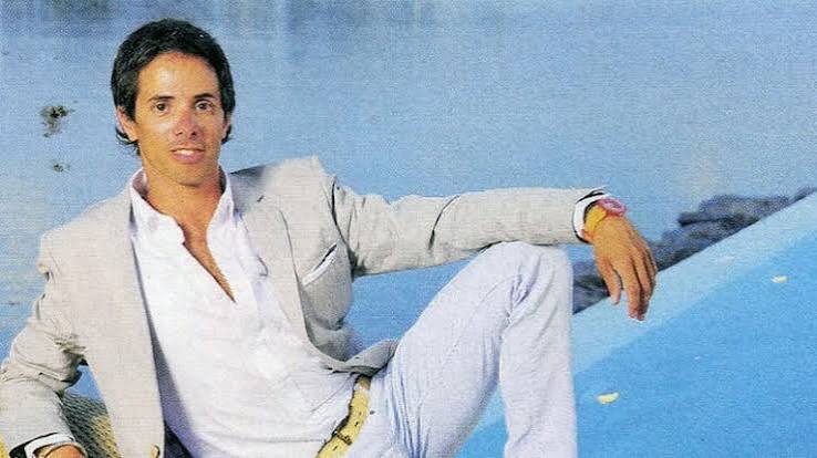 Robertito Funes Ugarte sorprendió, con pollera, y reveló: "Estoy escribiendo un libro al estilo de Truman Capote" | TN