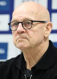 Tom Rowe — Wikipédia