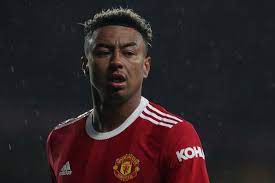 2 days ago · in march 2020, lingard, 28, had played just twice for united that season and was getting regular abuse on social media. Jesse Lingard Man Utd Midfielder Self Isolating After Positive Covid 19 Test Evening Standard