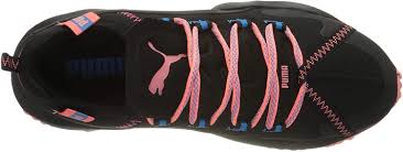 Take the trails of this season in the puma® ember trl sneaker with its durable mesh upper and synthetic overlay. Puma Unisex Erwachsene Erupt Trl Laufschuhe Amazon De Schuhe Handtaschen
