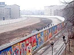 Maybe you would like to learn more about one of these? Mur De Berlin Wikipedia