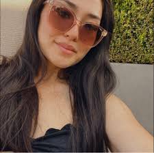 What professions do single moms pursue to afford the barrel racing  lifestyle?