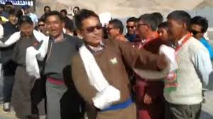 O the buddhists and muslims comprise the majority, concentrated in the north and east and to the south respectively o the christians. Ladakh Mp Jamyang Namgyal Dances In Delight Calls It First Independence Day India News India Tv